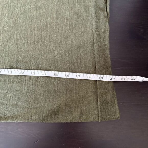 J Crew Sweater Womens Sz XS Green Knit 100% Merino Wool Minimalist Preppy - Picture 11 of 11